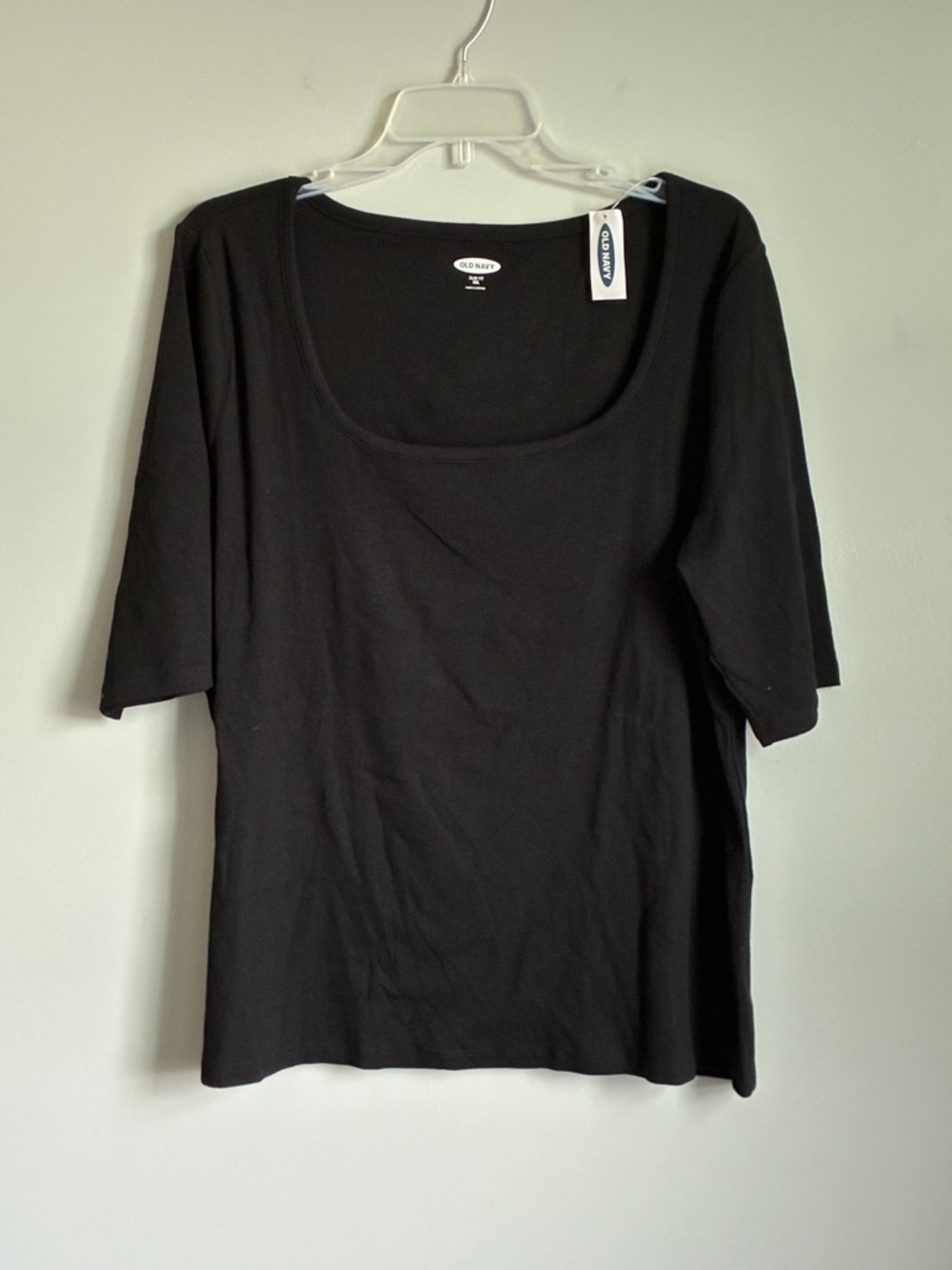 Old Navy Black Scoop Neck Short Sleeve Tee